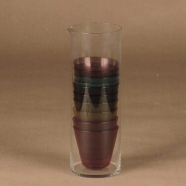 Nuutajärvi 1609, 2744 kaadin ja lasit, eri värejä, 1+10 kpl, suunnittelija Kaj Franck,