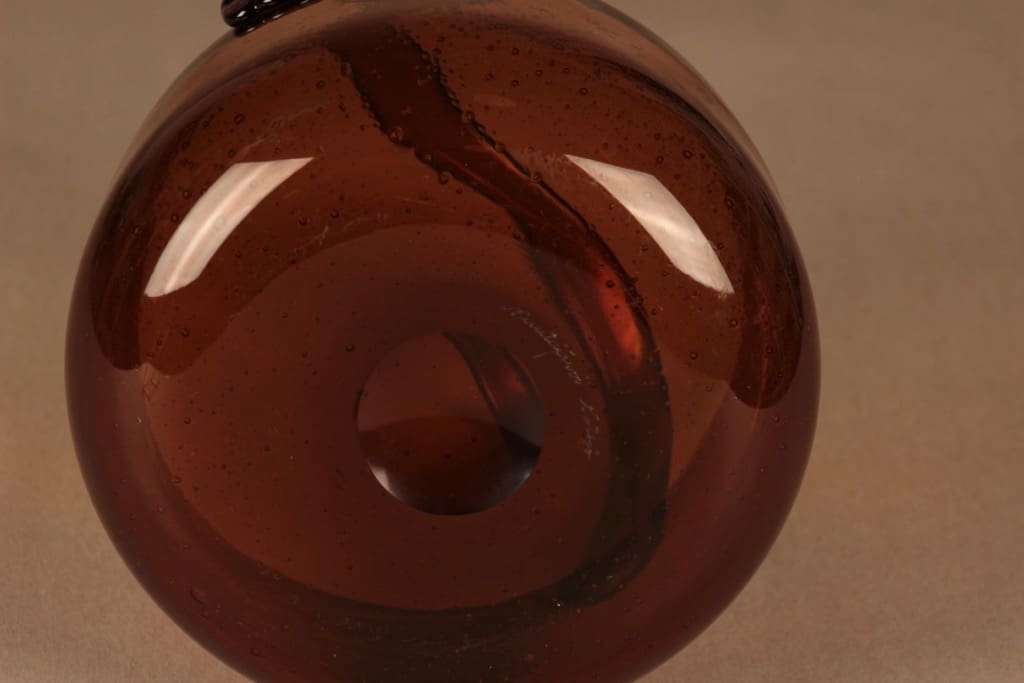 Nuutajärvi Sargasso lasikori, signeerattu, suunnittelija Kaj Franck, signeerattu kuva 2