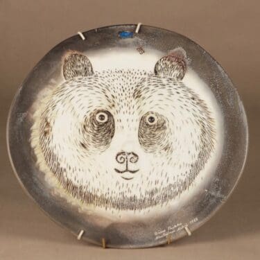 Nuutajärvi Fauna Fennica seinälautanen, Karhu, suunnittelija Oiva Toikka, Karhu, signeerattu