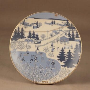 Arabia joululautanen 1982 suunnittelija Raija Uosikkinen