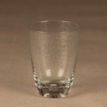 Nuutajärvi Pore olutlasi suunnittelija Gunnel Nyman