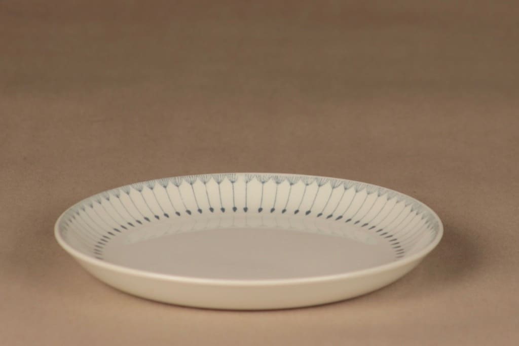 Arabia Heini lautanen, 17 cm, suunnittelija Raija Uosikkinen, 17 cm, kuparipainokoriste