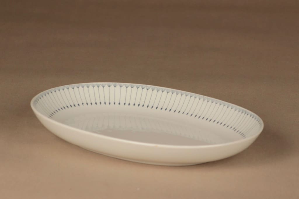 Arabia Heini tarjoiluvati, valkoinen, harmaa, suunnittelija Raija Uosikkinen, kuparipainokoriste kuva 2