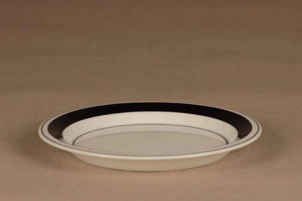 Arabia Faenza raita lautanen, 19.5 cm, suunnittelija Peter Winquist, 19.5 cm, raita