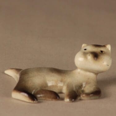 Arabia figuuri, Kissa, suunnittelija Michael Schilkin, Kissa