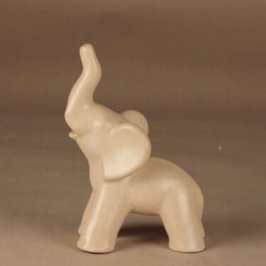 Kupittaan savi 359 III figuuri, Norsu, suunnittelija Kerttu Suvanto-Vaajakallio, Norsu