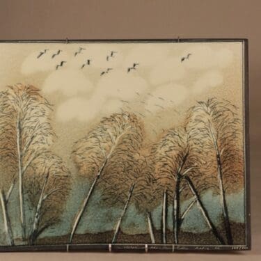 Arabia HLS seinätaulu, Syksy, suunnittelija Heljä Liukko-Sundström, Syksy, signeerattu, numeroitu