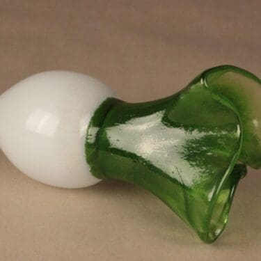 Nuutajärvi Lasinen kasvimaa lasiveistos, Retikka, suunnittelija Oiva Toikka, Retikka, signeerattu, numeroitu