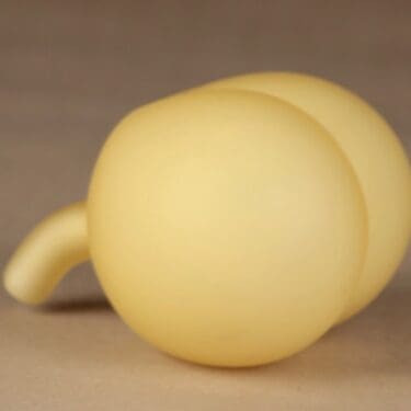 Nuutajärvi Hedelmät lasiveistos, Kriikuna, suunnittelija Oiva Toikka, Kriikuna, signeerattu