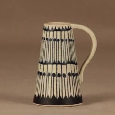 Kupittaan savi maljakko, käsinmaalattu, suunnittelija Orvokki Laine, käsinmaalattu, signeerattu