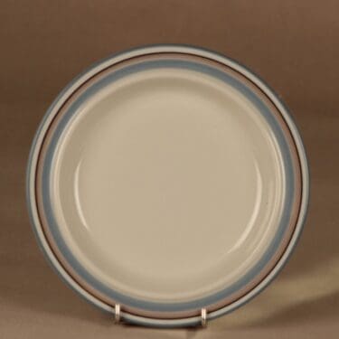 Arabia Uhtua lautanen, 19.5 cm, suunnittelija Inkeri Leivo, 19.5 cm, raitakoriste