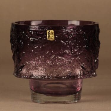 Kumela maljakko lila signeerattu suunnittelija Kaj Blomqvist