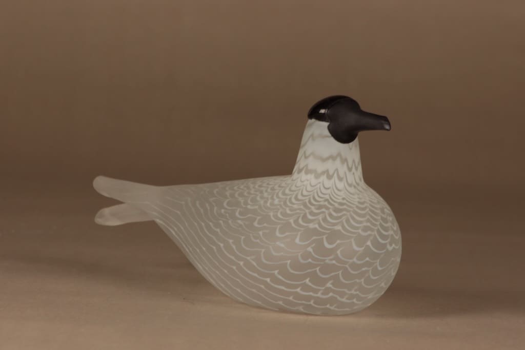 Nuutajärvi lintu , Räyskä,suunnittelija Oiva Toikka, Kihu|signeerattu, numeroitu kuva 2