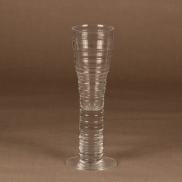 Nuutajärvi pokaali, signeerattu, suunnittelija Oiva Toikka, signeerattu