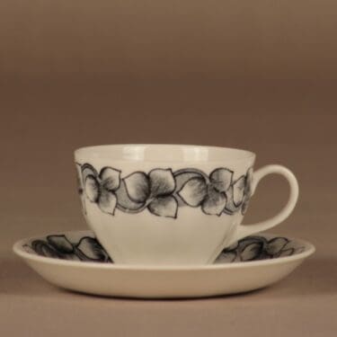 Arabia Rinki kahvikuppi, musta, harmaa, suunnittelija Esteri Tomula, kukka, ornamentti