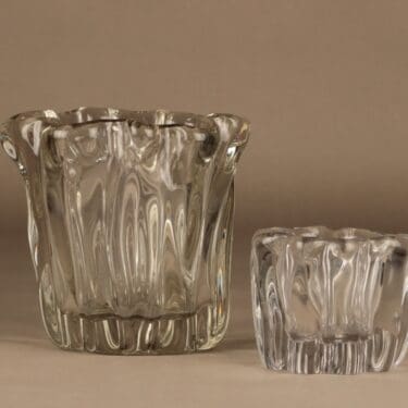 Iittala Kalvolan kanto maljakko, signeerattu, 2 kpl, suunnittelija Tapio Wirkkala, signeerattu, massiivinen