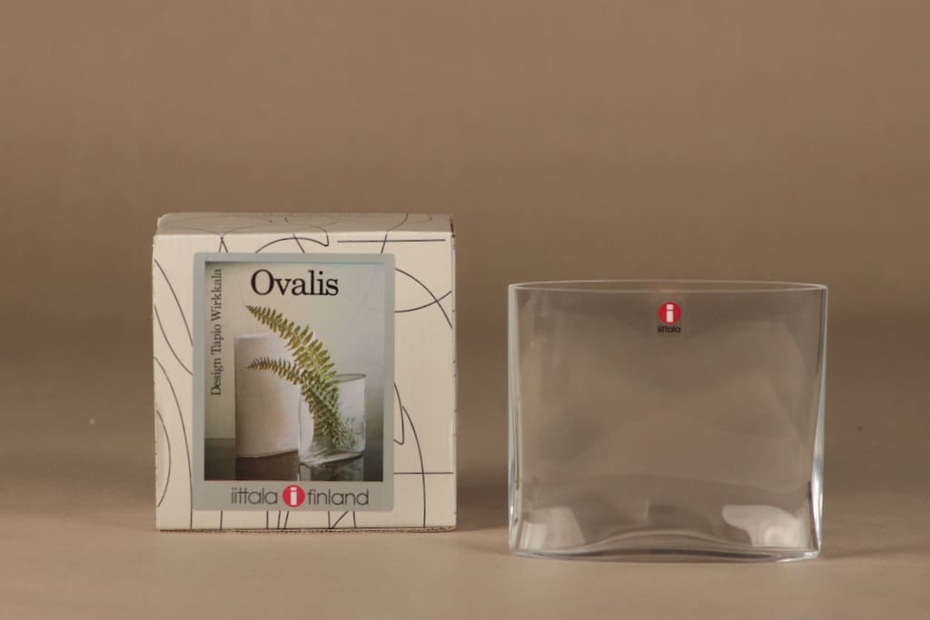 Iittala Ovalis maljakko, signeerattu, suunnittelija Tapio Wirkkala, signeerattu