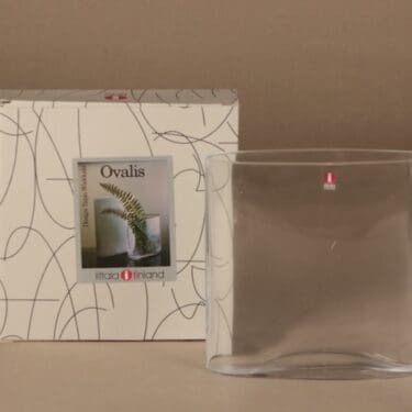 Iittala Ovalis maljakko, signeerattu, suunnittelija Tapio Wirkkala, signeerattu