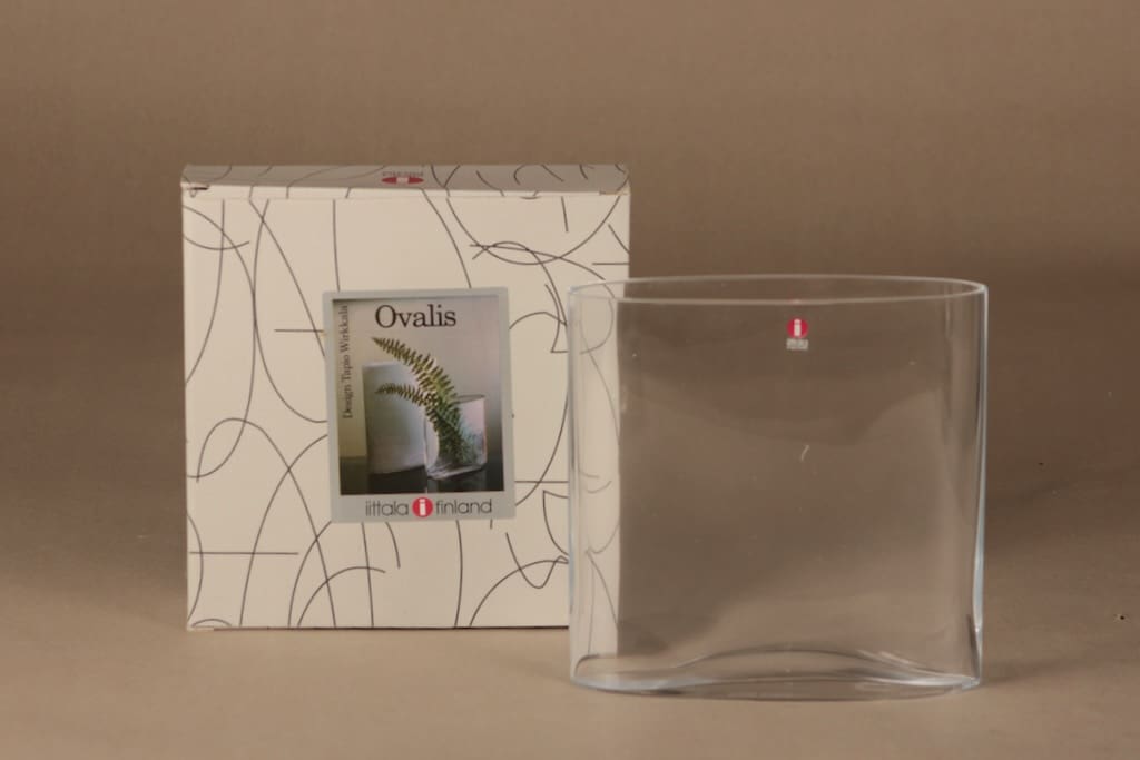 Iittala Ovalis maljakko, signeerattu, suunnittelija Tapio Wirkkala, signeerattu
