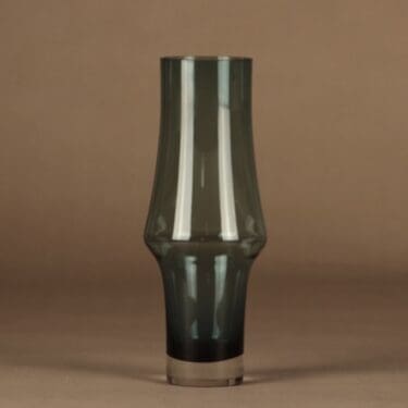 Riihimäen lasi maljakko, siniharmaa, suunnittelija Tamara Aladin,