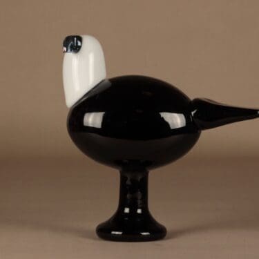 Nuutajärvi lintu , Kotka, suunnittelija Oiva Toikka, Kotka, signeerattu