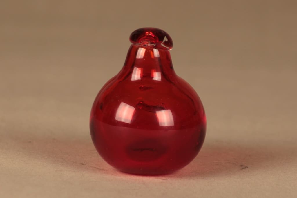 Nuutajärvi lintu , Tirri, suunnittelija Oiva Toikka, Tirri kuva 3