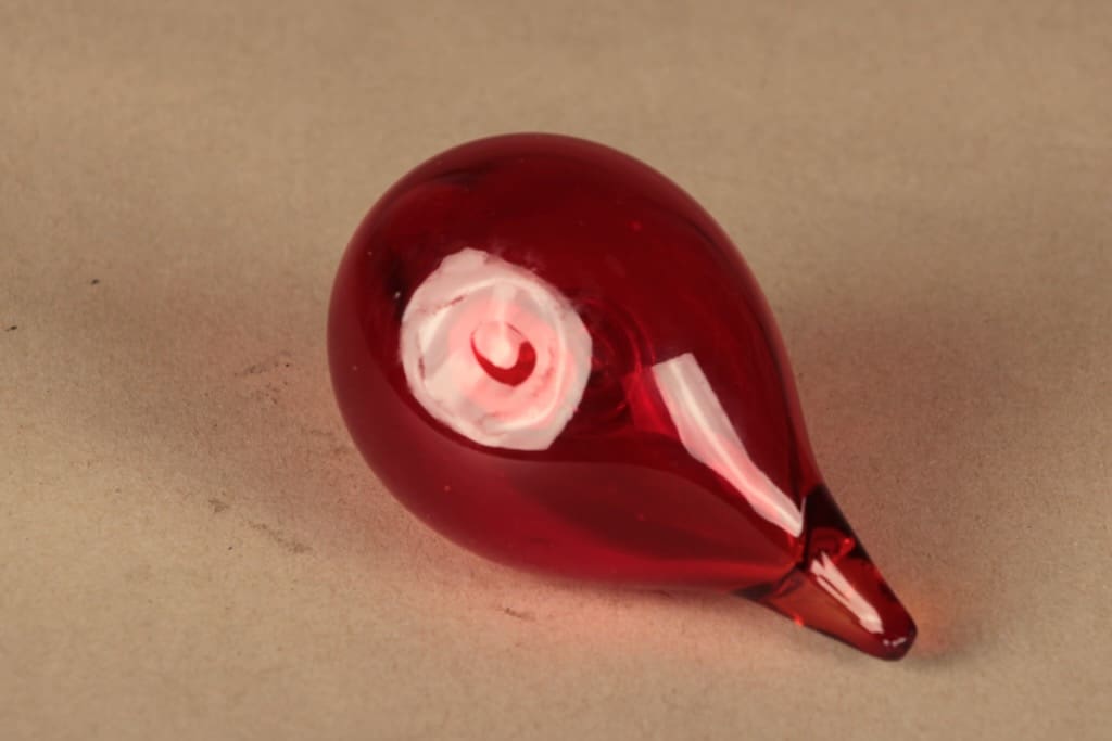 Nuutajärvi lintu , Tirri, suunnittelija Oiva Toikka, Tirri kuva 5