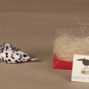 Nuutajärvi lintu , Pikkuhippi, suunnittelija Oiva Toikka, Pikkuhippi, signeerattu