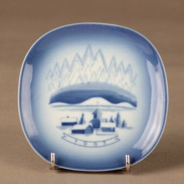 Arabia GOG joululautanen, 1965, suunnittelija Gunvor Olin-Grönqvist, 1965