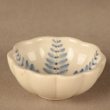 Arabia ARA malja, käsinmaalattu, suunnittelija , käsinmaalattu