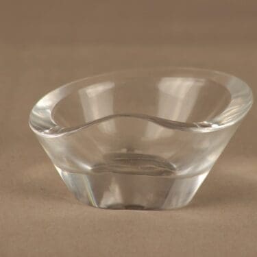 Riihimäen lasi Vaakuna tuhka-astia, signeerattu, suunnittelija Helena Tynell, signeerattu