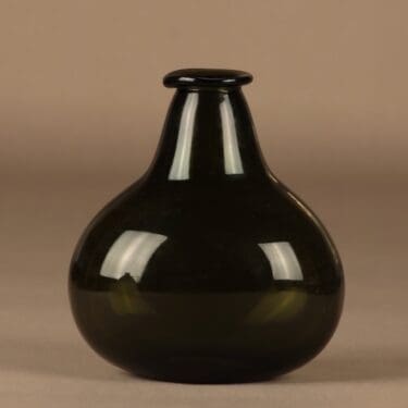 Iittala Tupa karahvi, vihreä, suunnittelija Kaj Franck,