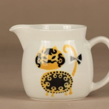 Arabia Irtopääkissa kaadin, 0.5 l, suunnittelija Raija Uosikkinen, 0.5 l