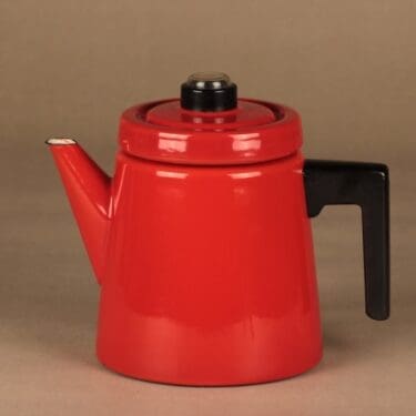 Finel Pehtoori kahvipannu, perkolaattorilla, suunnittelija Antti Nurmesniemi, perkolaattorilla