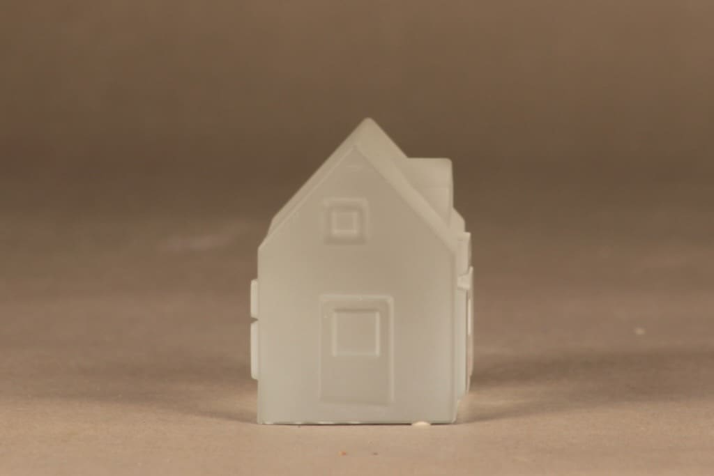 Iittala Iittalan kylä taide-esine, Hakalan kauppa, suunnittelija Jorma Vennola, Hakalan kauppa, signeerattu, numeroitu kuva 4