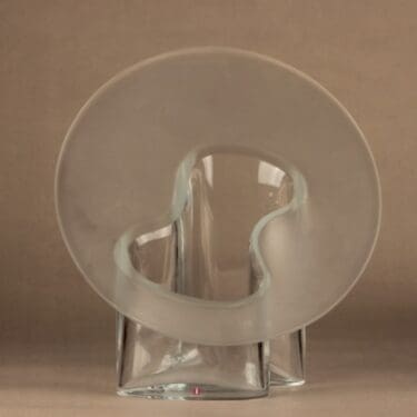 Iittala Marcel maljakko, signeerattu, suunnittelija Timo Sarpaneva, signeerattu, numeroitu