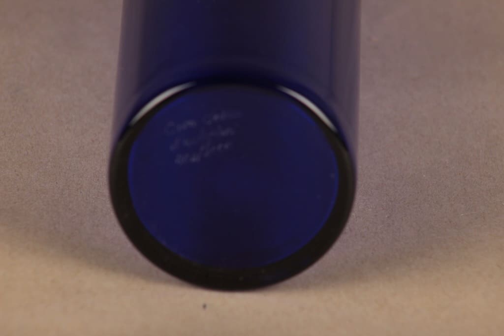 Nuutajärvi Pro Arte Safiiri koristepullo, signeerattu, numeroitu, suunnittelija Oiva Toikka, signeerattu, numeroitu kuva 2