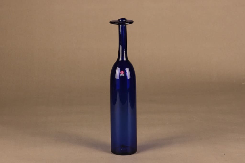 Nuutajärvi Pro Arte Safiiri koristepullo, signeerattu, numeroitu, suunnittelija Oiva Toikka, signeerattu, numeroitu