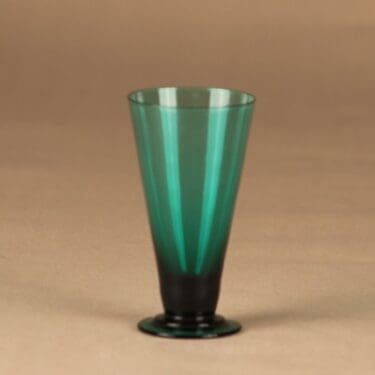 Riihimäen lasi T/335 pikari 12 cl suunnittelija Nanny Still