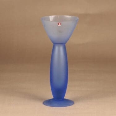 Iittala Calla maljakko, mattasininen suunnittelija Kerttu Nurminen