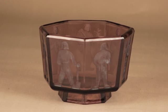 Riihimäen lasi malja Seitsemän veljestä suunnittelija Antti Salmenlinna 3