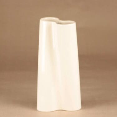 Arabia Model maljakko, valkoinen, suunnittelija Pekka Paikkari, moderni