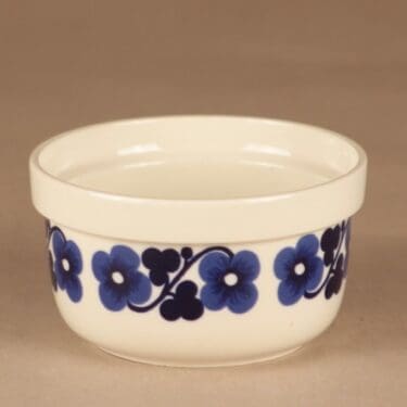 Arabia Aamu kulho, sinivalkoinen, suunnittelija Esteri Tomula, kukka