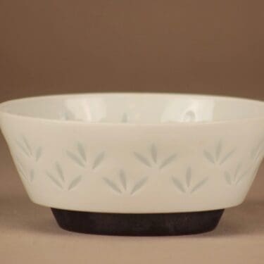 Arabia riisiposliini malja, valkoinen, ruskea, suunnittelija Friedl Holzer-Kjellberg,