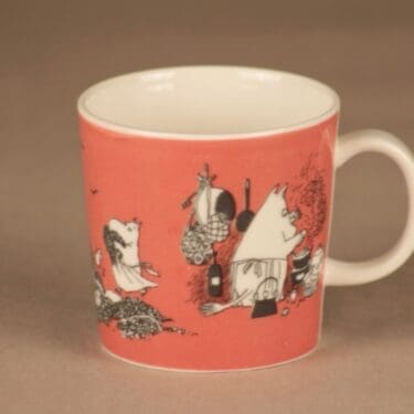 Arabia Muumi muumimuki, Muumimamma, suunnittelija Tove Slotte-Elevant, Muumimamma