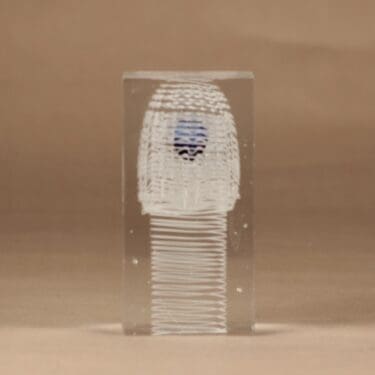 Nuutajärvi juhlakuutio, numeroitu, suunnittelija Oiva Toikka, numeroitu, signeerattu