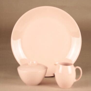 Arabia sokerikko, kermakko ja tarjoilulautanen, vaaleanpunainen, 3 kpl, suunnittelija ,