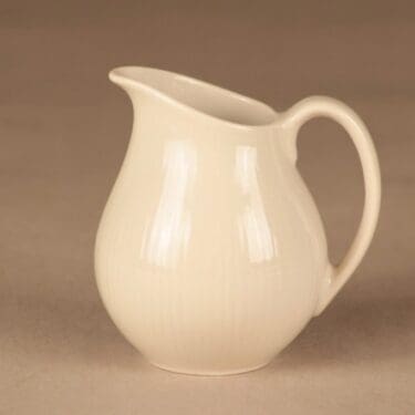 Arabia Sointu kermakko, kermanvalkoinen, suunnittelija Kaj Franck,