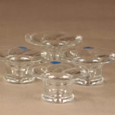 Nuutajärvi Lumme kynttilänjalka, kirkas, 4 kpl, suunnittelija Kerttu Nurminen,