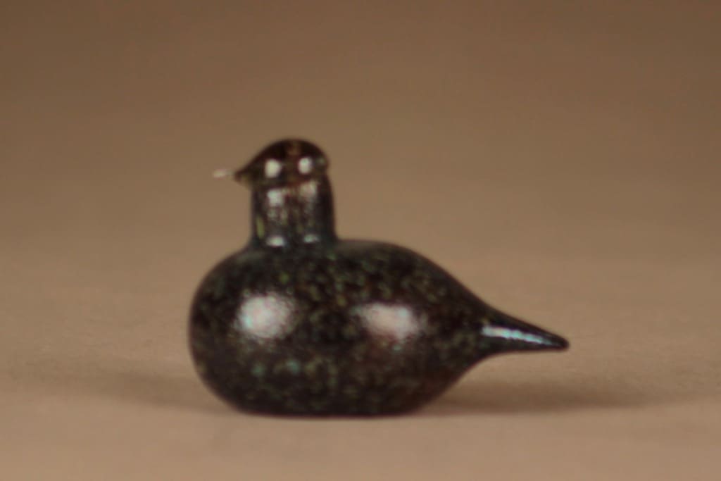 Nuutajärvi lintu , Hippiäinen, suunnittelija Oiva Toikka, Hippiäinen, signeerattu